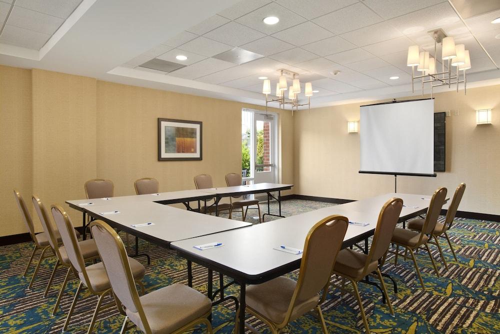 Hilton Garden Inn Silver Spring White Oak Buitenkant foto