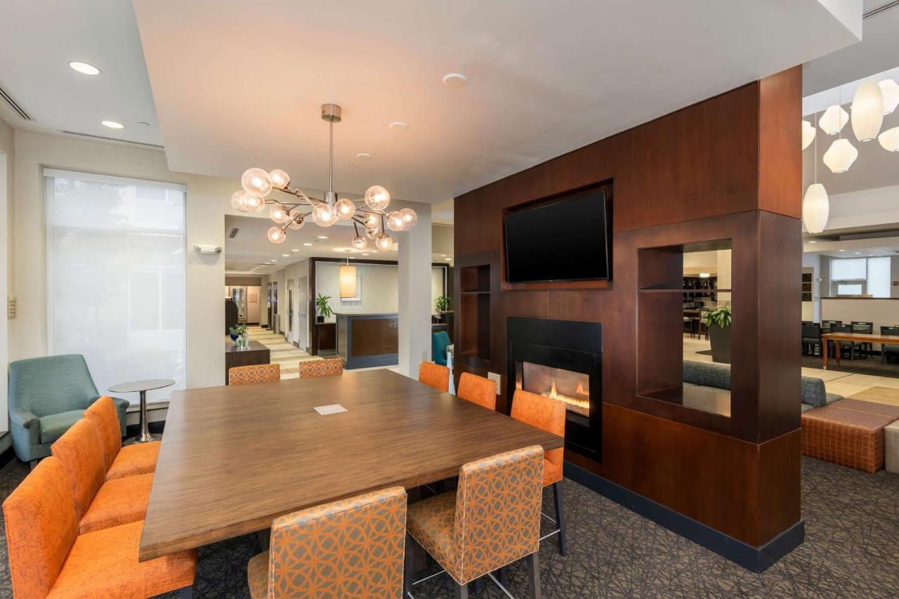 Hilton Garden Inn Silver Spring White Oak Buitenkant foto