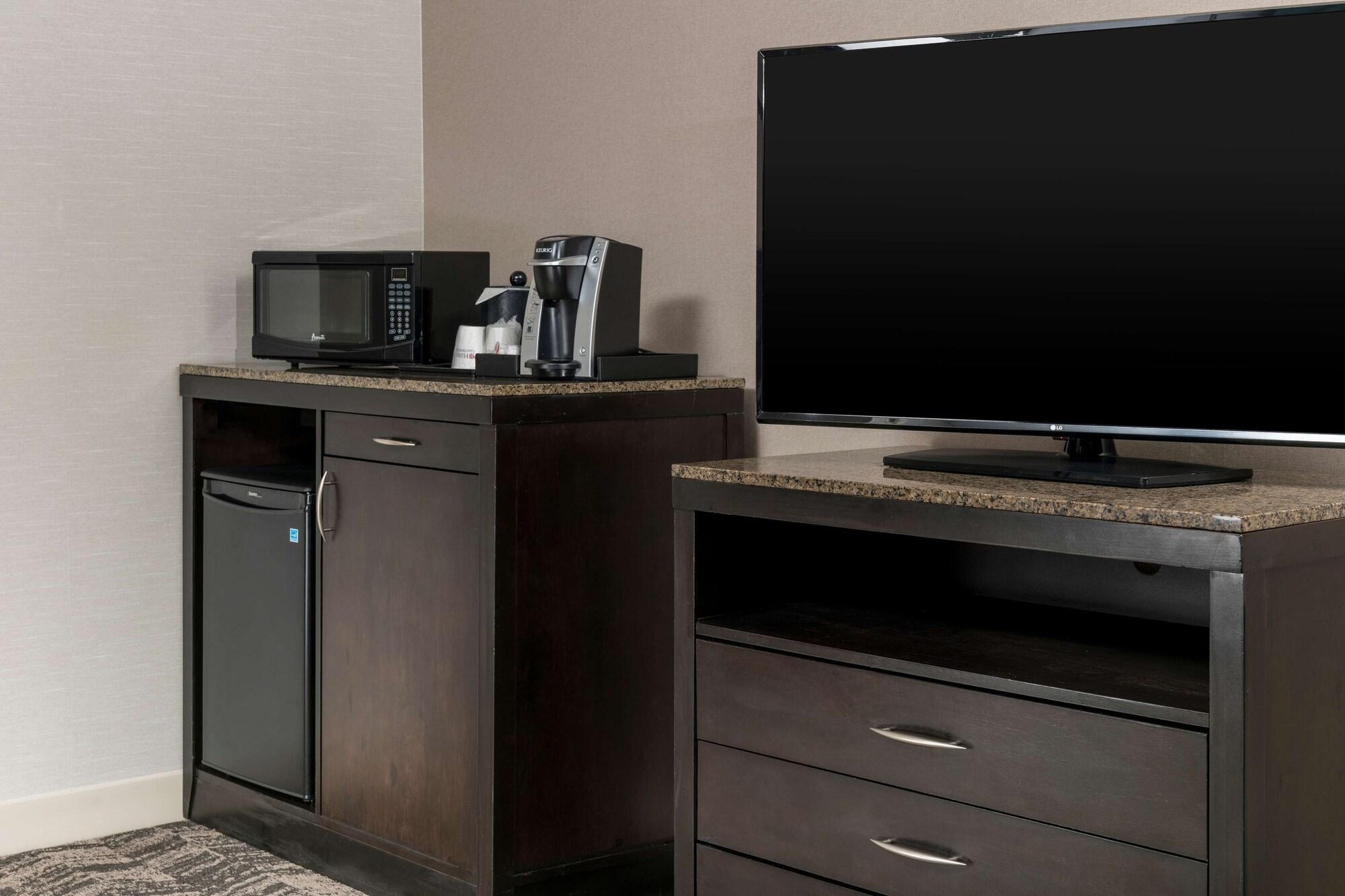Hilton Garden Inn Silver Spring White Oak Buitenkant foto