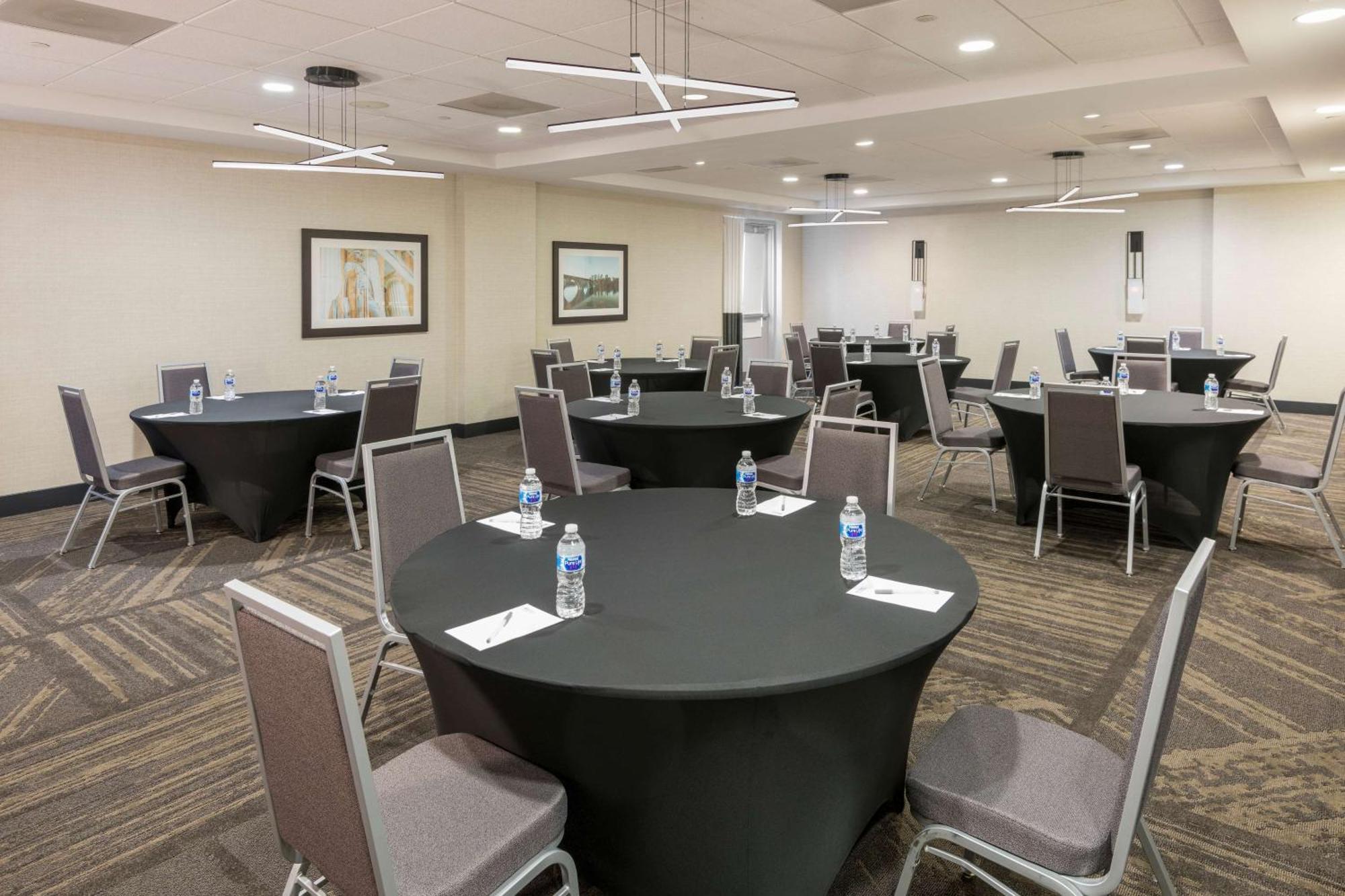 Hilton Garden Inn Silver Spring White Oak Buitenkant foto