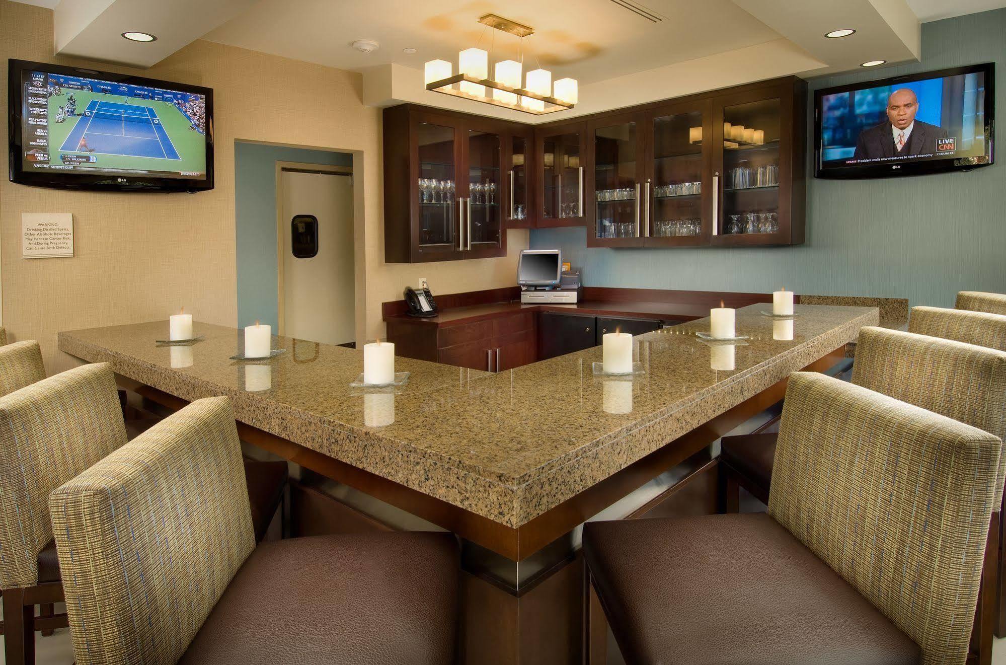 Hilton Garden Inn Silver Spring White Oak Restaurant foto