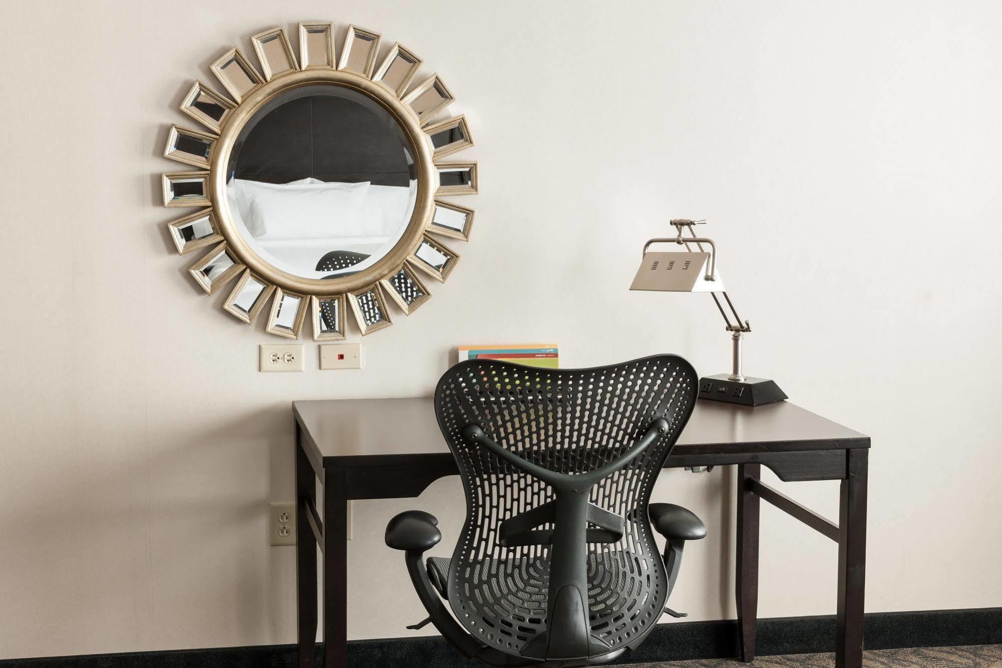 Hilton Garden Inn Silver Spring White Oak Buitenkant foto